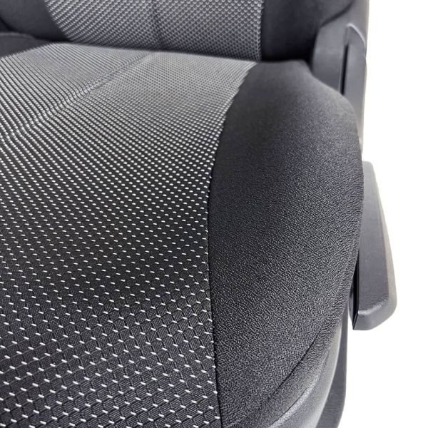 Чехлы из Жаккарда на Hyundai ix35 2010-2015 г.в. Чехлы из Жаккарда на Hyundai ix35 2010-2015 г.в.